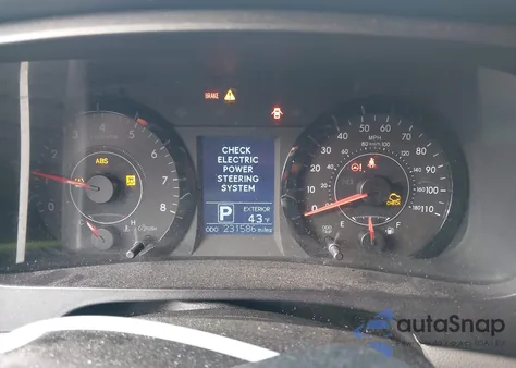 2017 Toyota Sienna Le 8 Passenger z USA, uszkodzony, nr VIN 5TDKZ3DC4HS766908